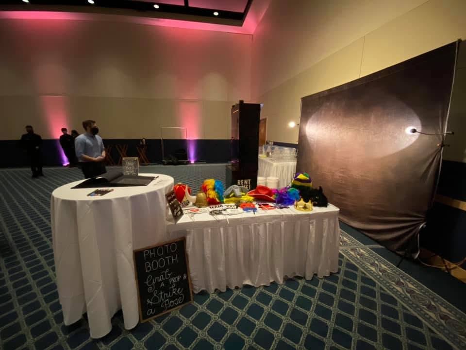 Young's Photobooth gallery photo